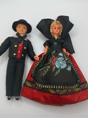 Vintage Mini Folk Costume Dolls Pair European Holland Dutch 6”